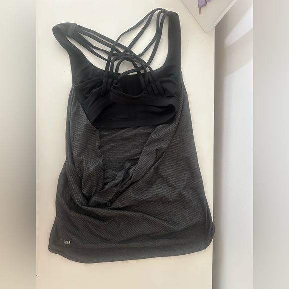 lulu tank with built in sports bra!!! - Picture 3 of 4